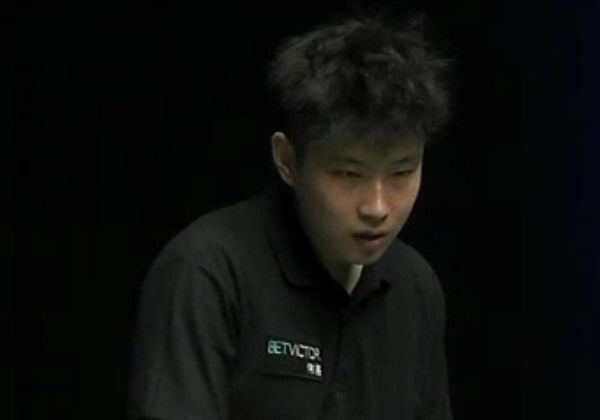 他在战术执 他在战术执