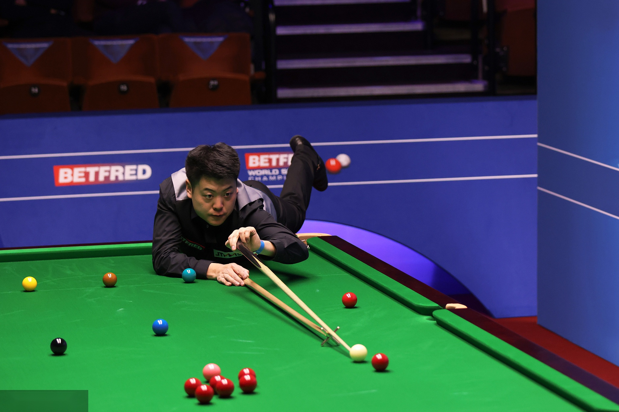 篮板球时的 篮板球时的