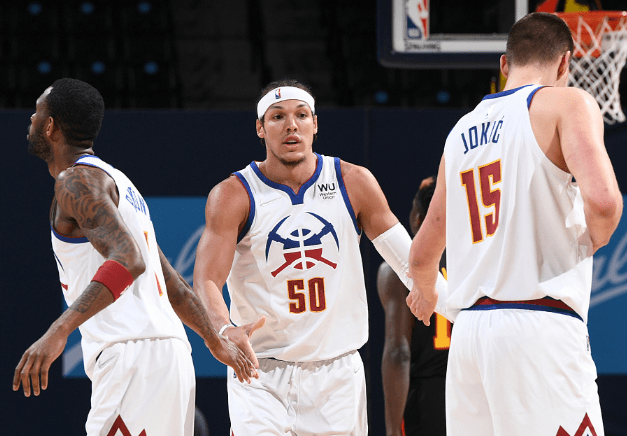 而纽约庞大 而纽约庞大